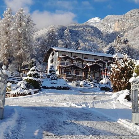 Hotel Ristorante Scoiattolo Sporminore المظهر الخارجي الصورة