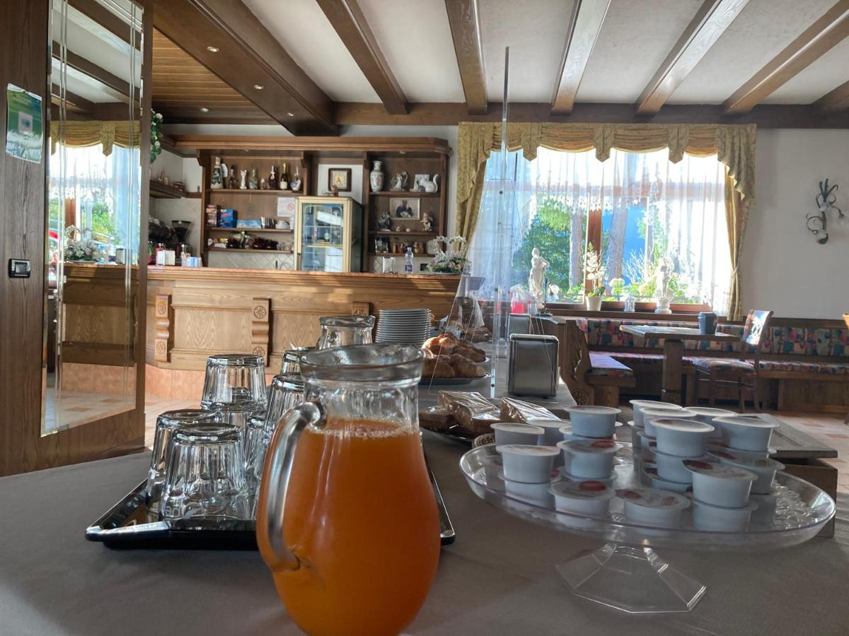 Hotel Ristorante Scoiattolo Sporminore المظهر الخارجي الصورة